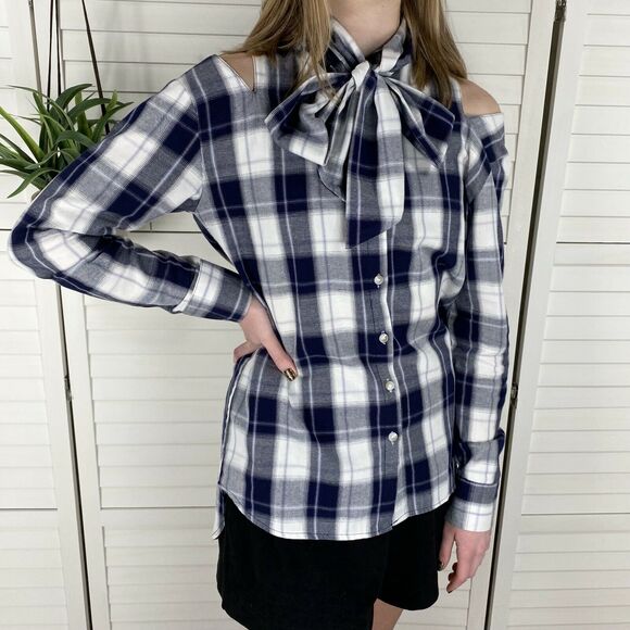 Luxe by Stylekeepers Autumn Break Top Blue Plaid Cold Shoulder Tie Shirt Size M - Picture 2 of 8